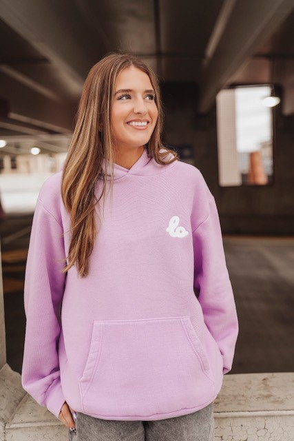 Metro Detroit teen Lola Winters turns viral TikTok fame into a sold-out clothing brand - FirstPublisher.org