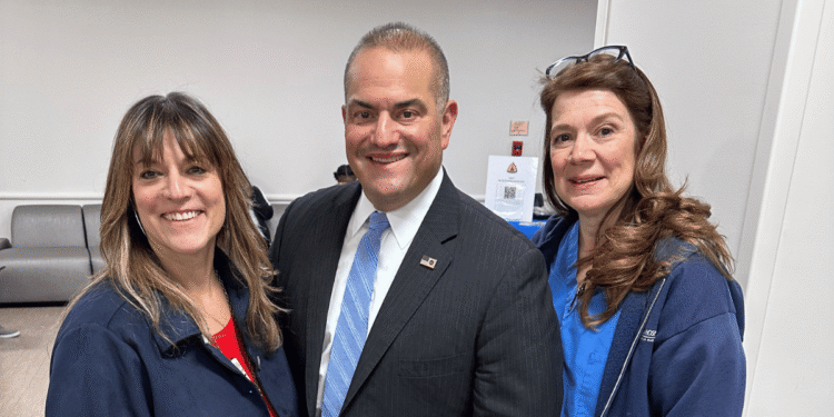 Dr. Alexander Eastman Returns to Suburban Hospital to Deliver Keynote on Crisis Leadership - FirstPublisher.org