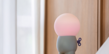 At 25, She Became One of the Youngest AAPI Female Founders to Win One of the World's Most Prestigious Design Awards for a Lamp That Makes You Smile - FirstPublisher.org