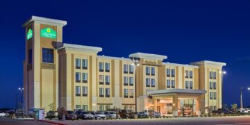 Carlsbad Hotel Named Best of La Quinta Award Winner - FirstPublisher.org