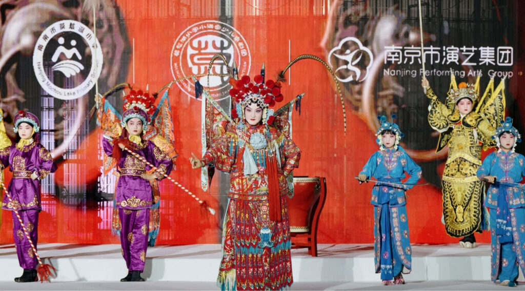 2026 China International Fashion Week Nanjing Session Concludes The Four Great Brocades Shine by the Yangtze River