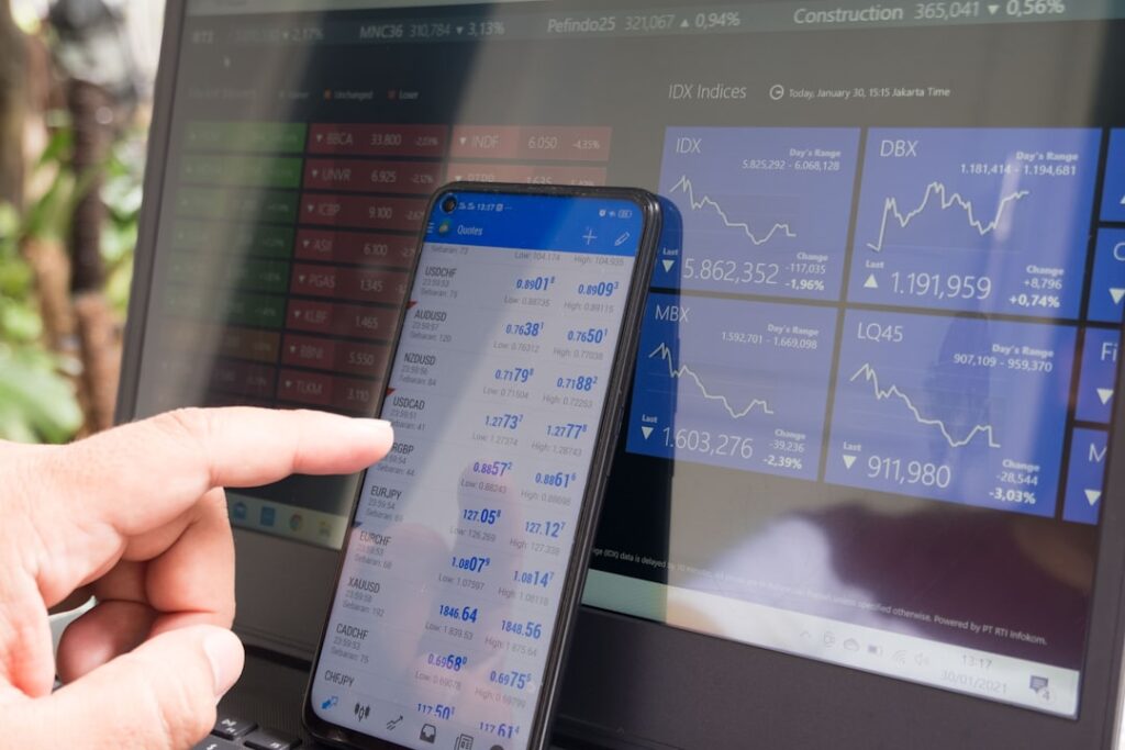 Trade Right, on the Right Platform — Tebbit Redefines Your Investment Experience